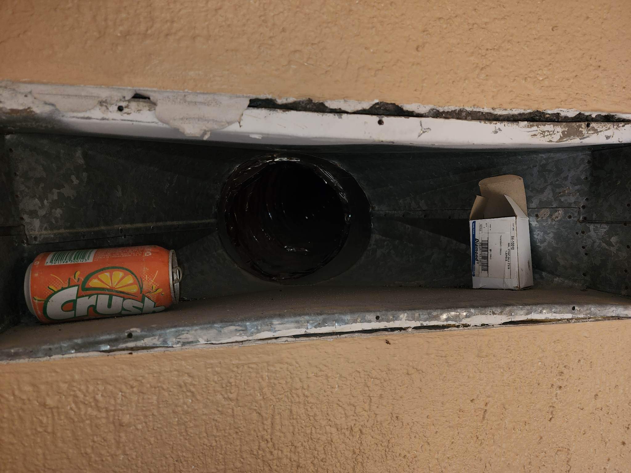 received_1655206461613169